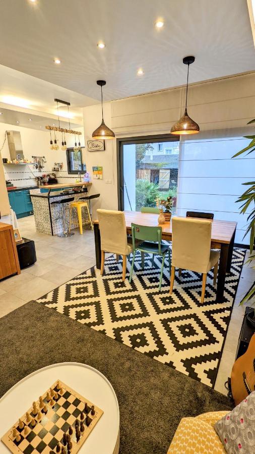 Chambres D'Hotes "Les Trois Loupiots" Chanteloup En Brie Buitenkant foto
